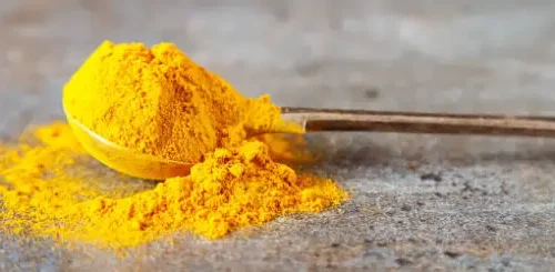 Маски з куркуми для обличчя